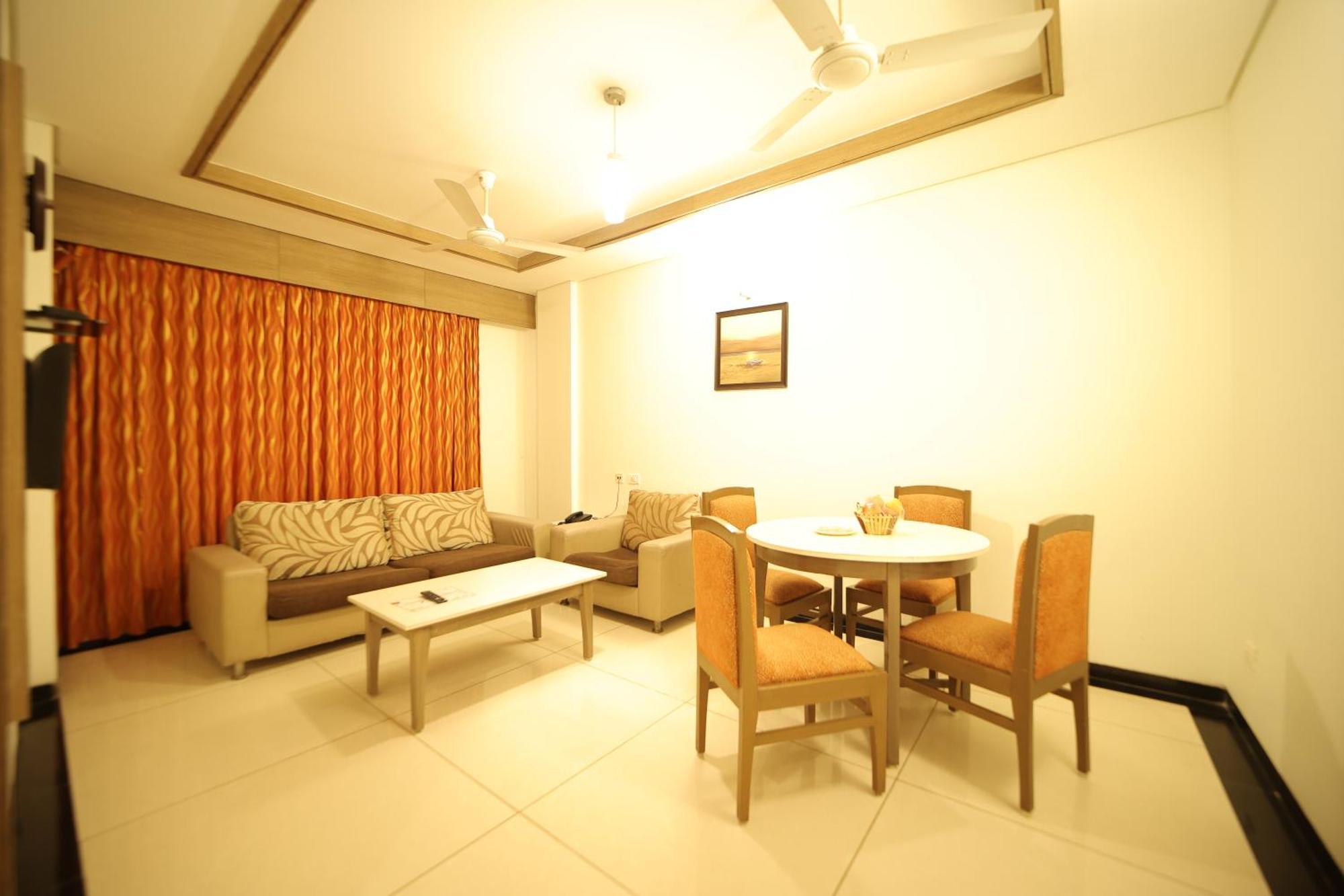 Clinton Park Inn Velankanni Exteriér fotografie