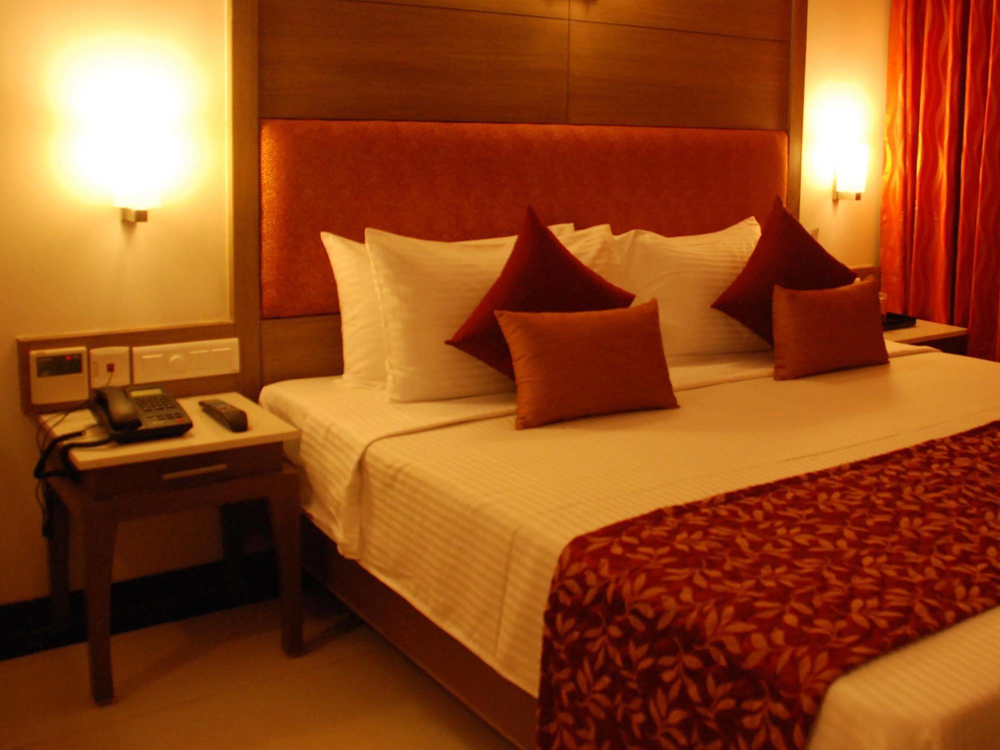 Clinton Park Inn Velankanni Exteriér fotografie