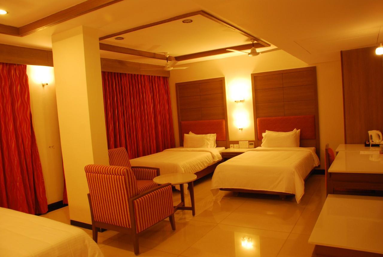 Clinton Park Inn Velankanni Exteriér fotografie